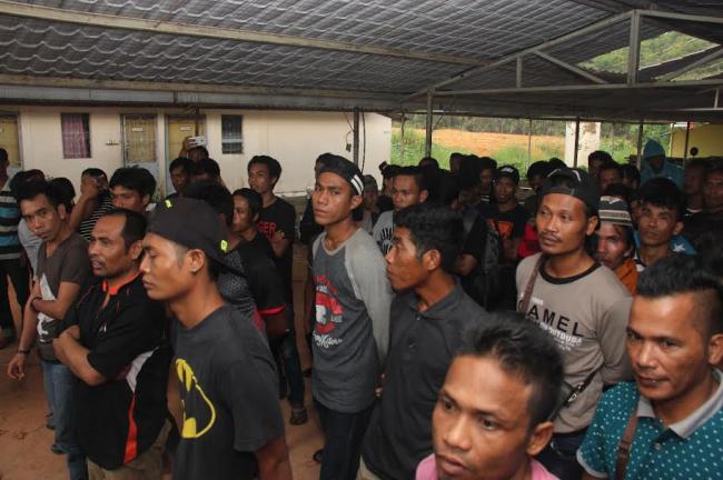 Polair Polda Kepri Amankan 71 TKI Ilegal dari Malaysia